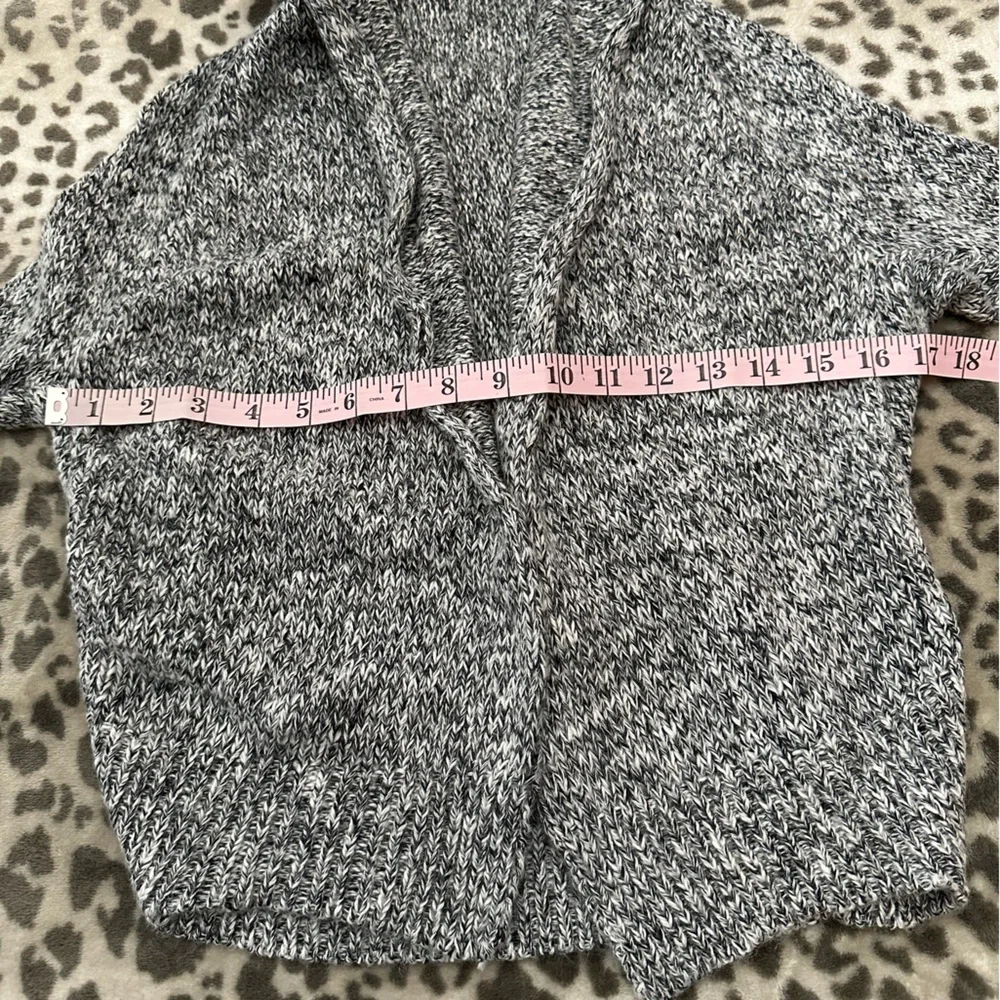 Old Navy Cocoon Sweater in Charcoal Gray Size Medium Large